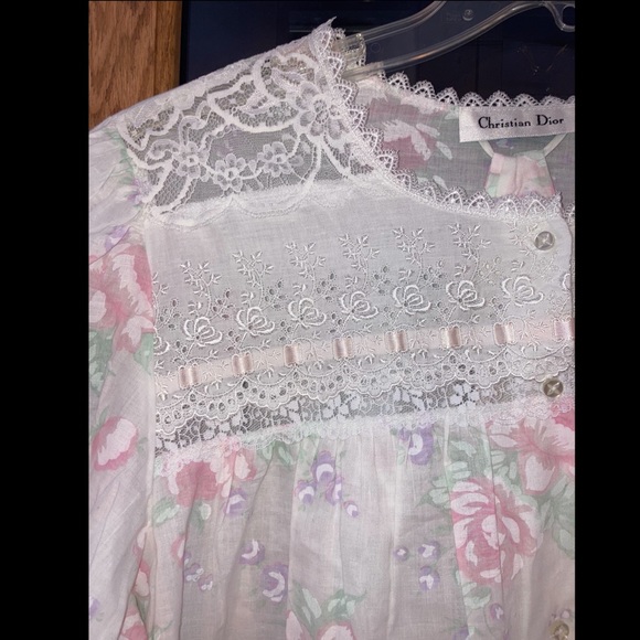 Christian Dior Vintage Cloth and Lace Floral Button Up Robe/Overshirt - Picture 2 of 3